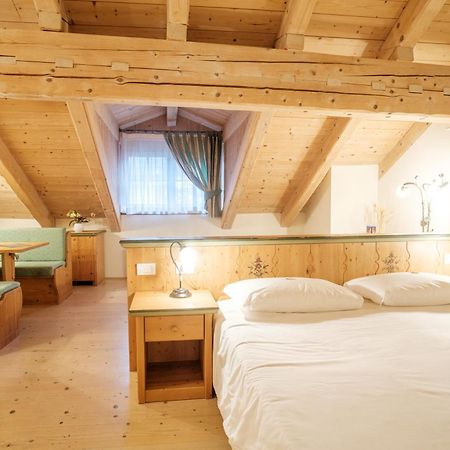 Casa Moresc สปิอาซโซ ภายนอก รูปภาพ